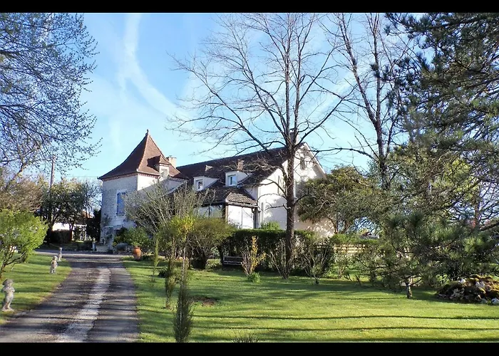 La Tour Des Quatre Chemins