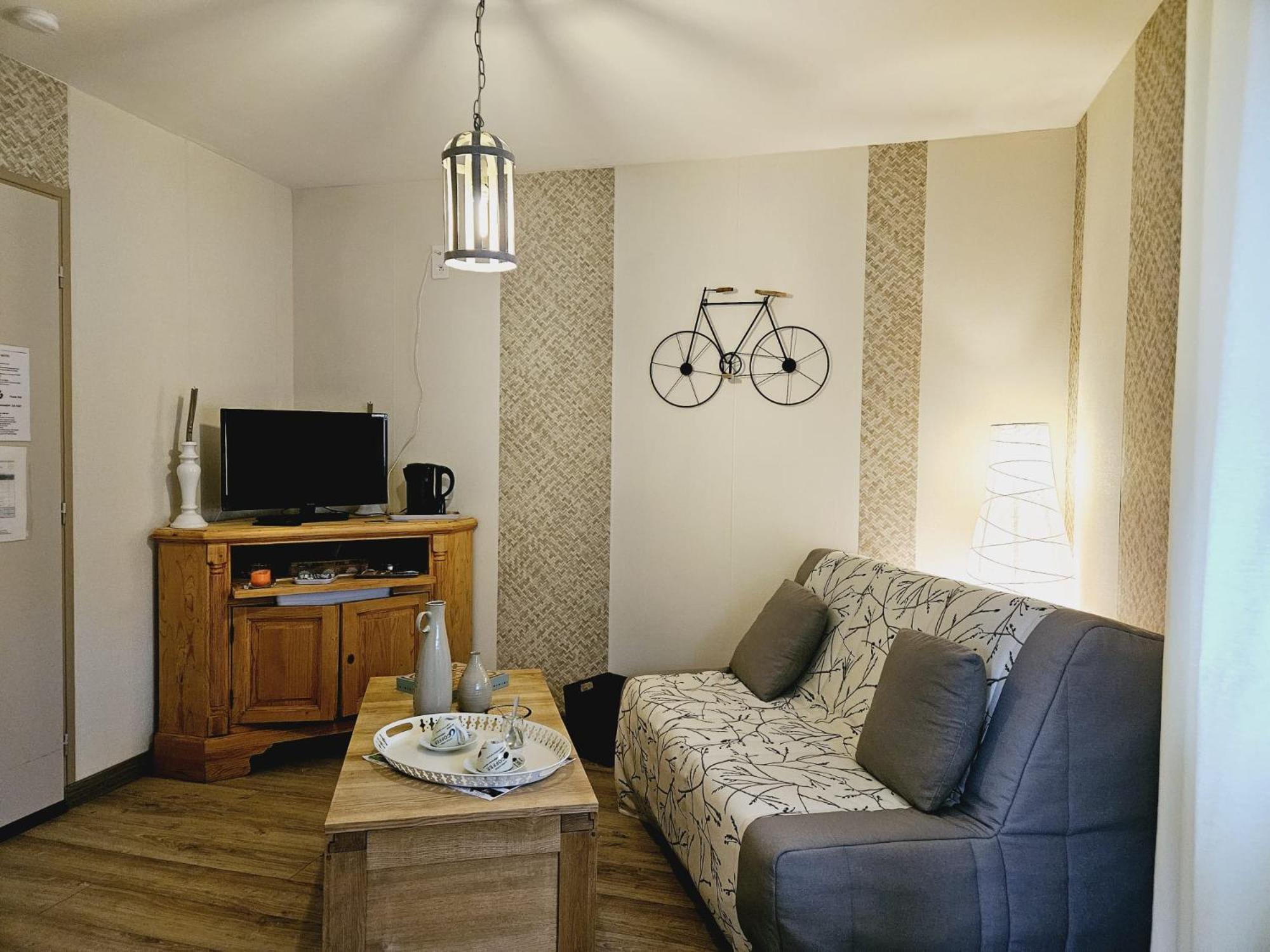 La Tour Des Quatre Chemins Gramat